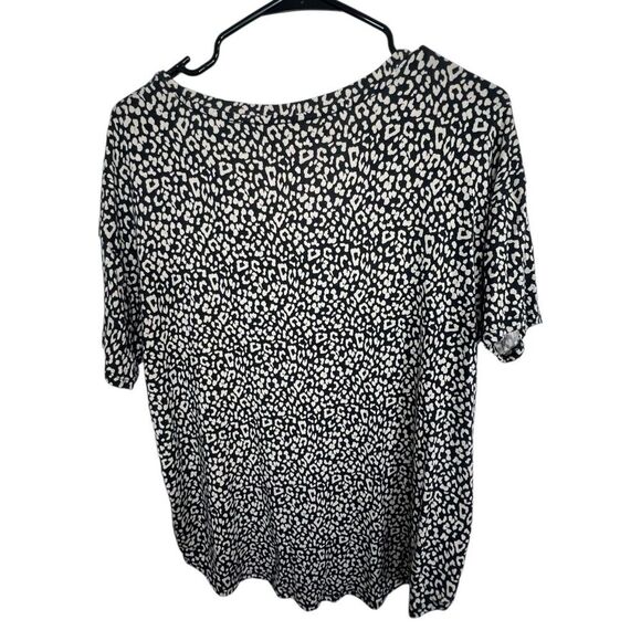 American Eagle Cheetah Print Super Soft Short Sleeve T-Shirt - Picture 3 of 4